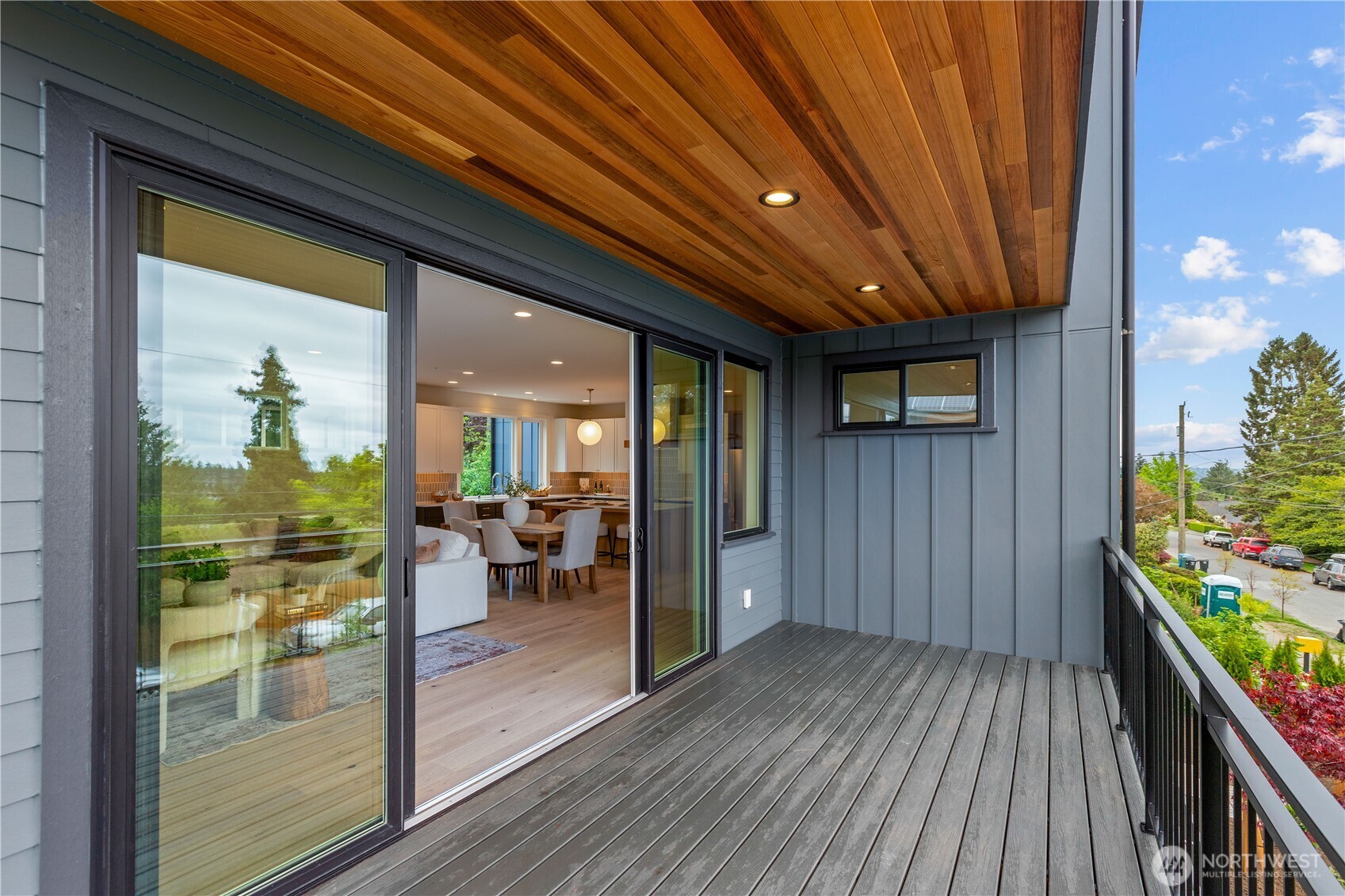 6832 47th Avenue NE, Seattle, WA 98115