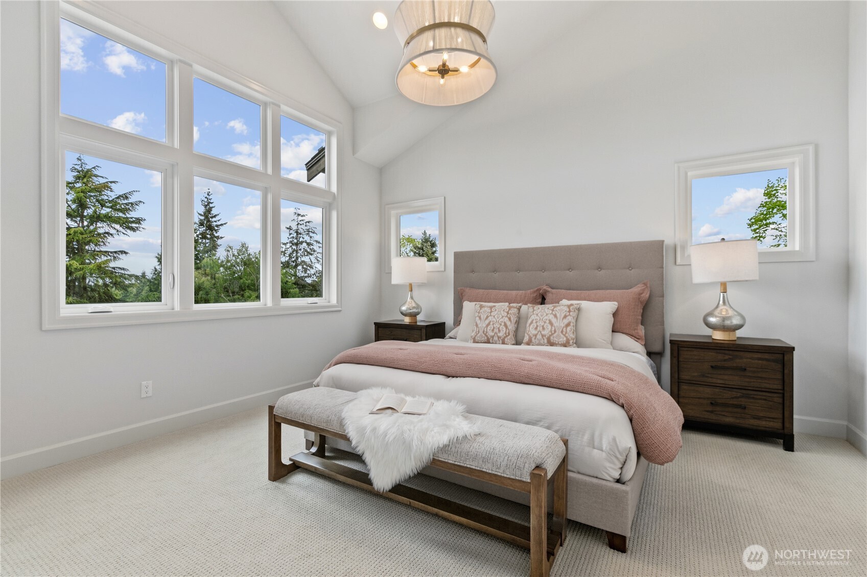 6832 47th Avenue NE, Seattle, WA 98115