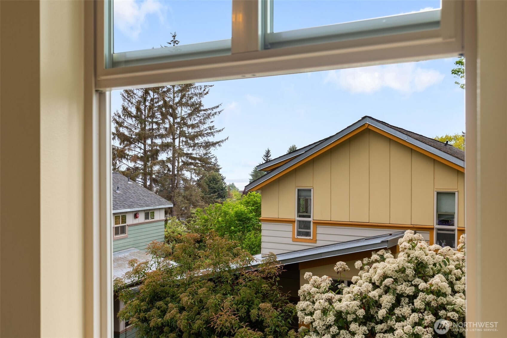 20215 15th Avenue NW #E, Shoreline, WA 98177