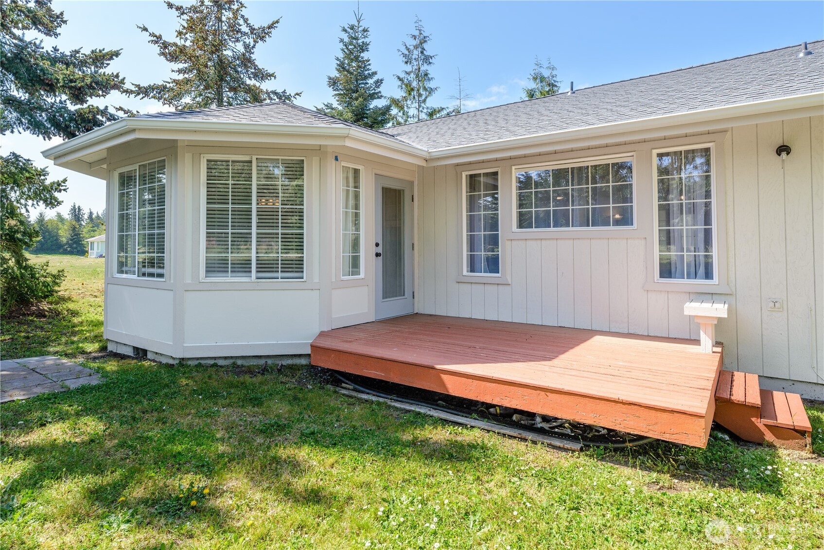 140 America Boulevard , Sequim, WA 98382