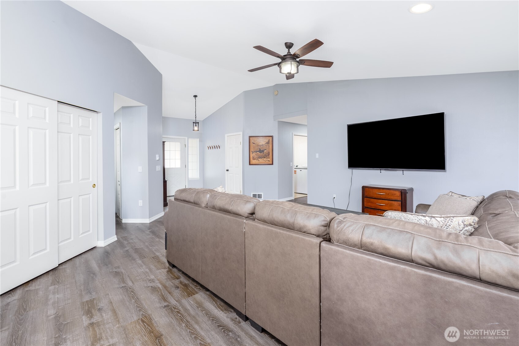 140 America Boulevard , Sequim, WA 98382