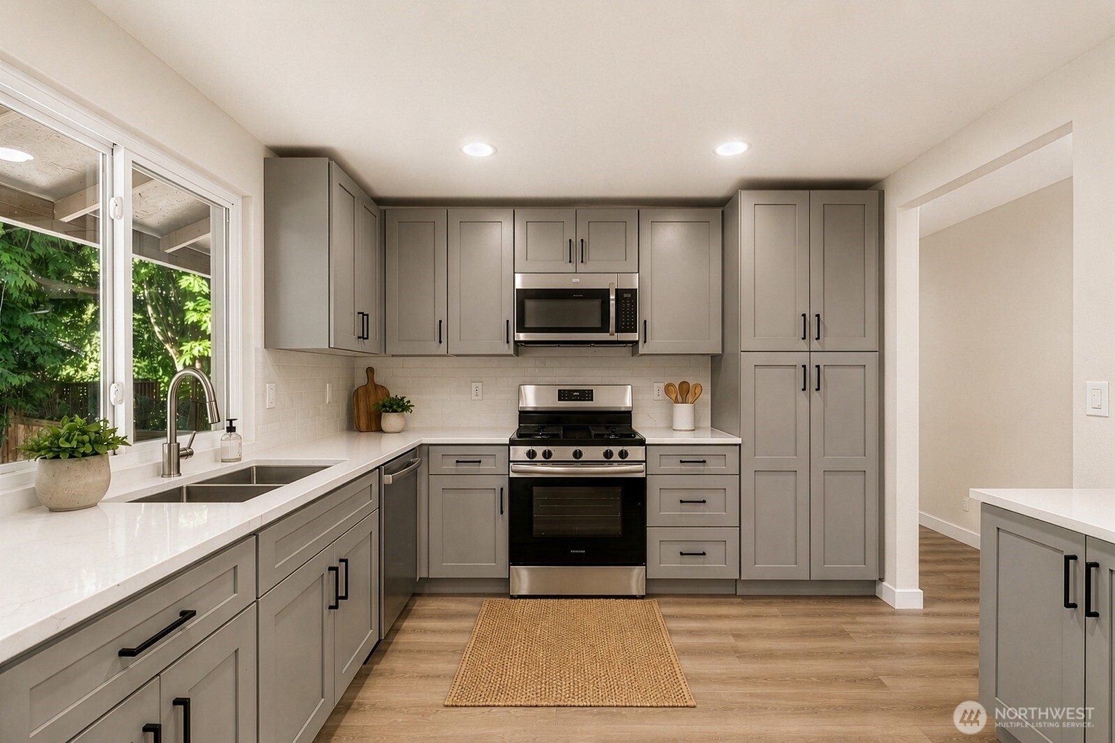 4203 SW 328th Street , Federal Way, WA 98023-2629