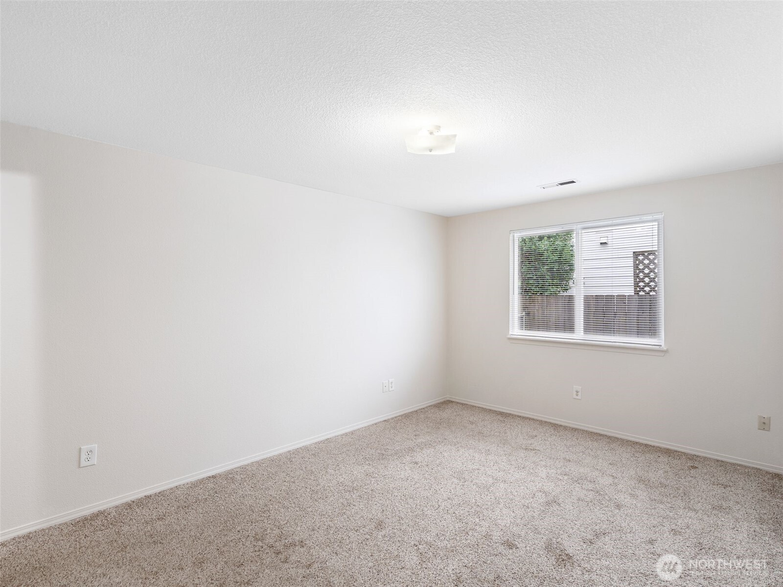 15420 NE 84th Street , Vancouver, WA 98682