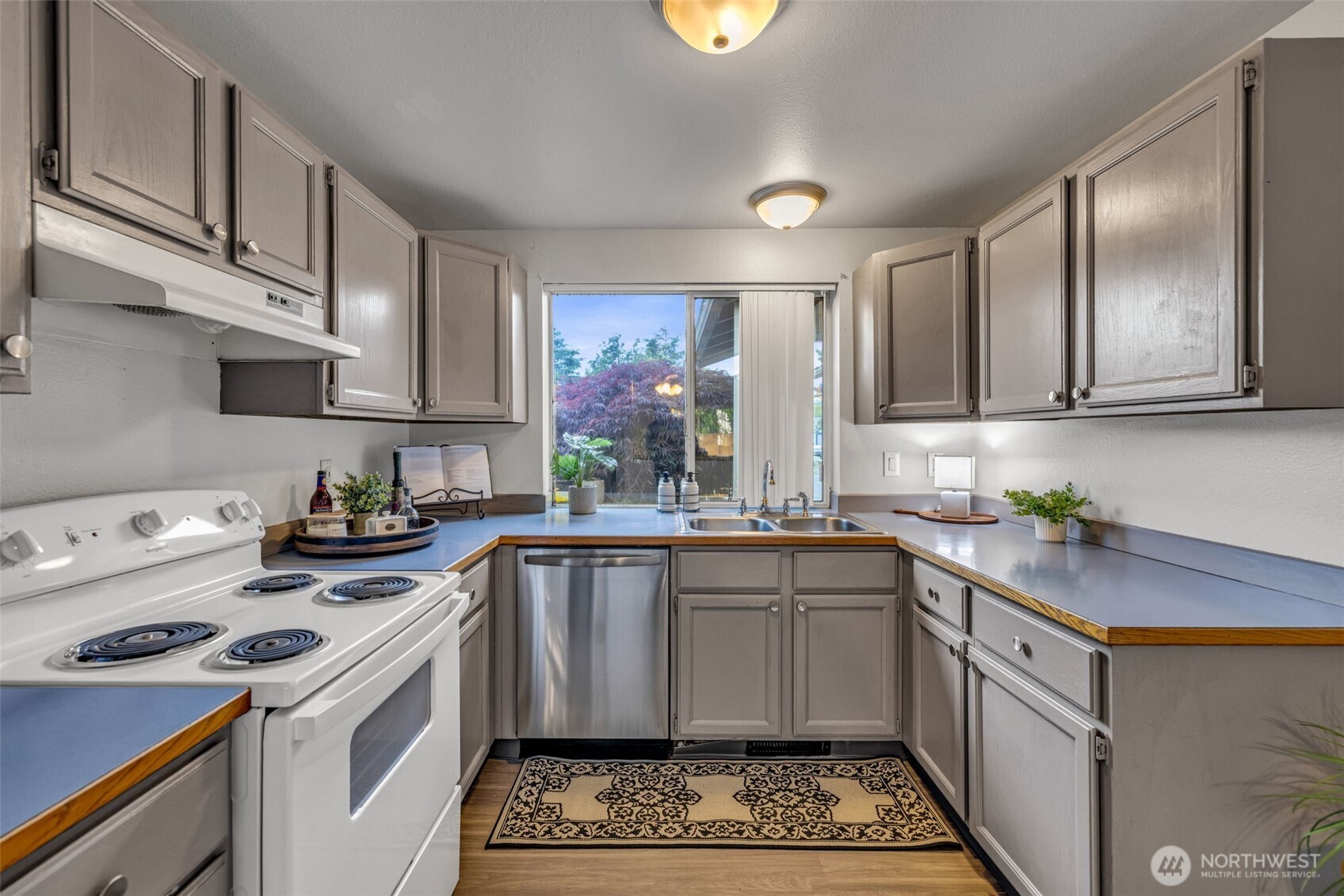 3125 59th Avenue NE, Tacoma, WA 98422