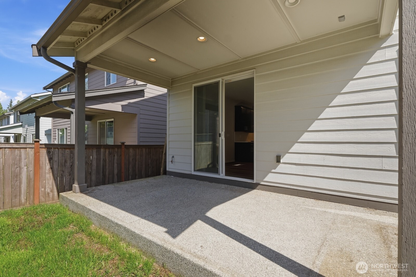 2466 NE Athlon Court , Poulsbo, WA 98370