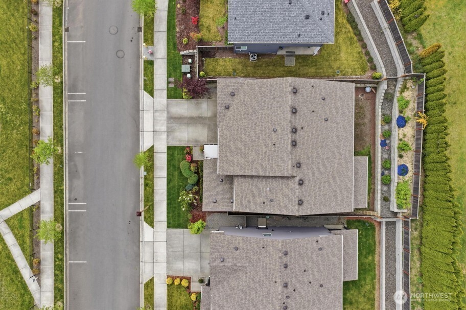 2466 NE Athlon Court , Poulsbo, WA 98370