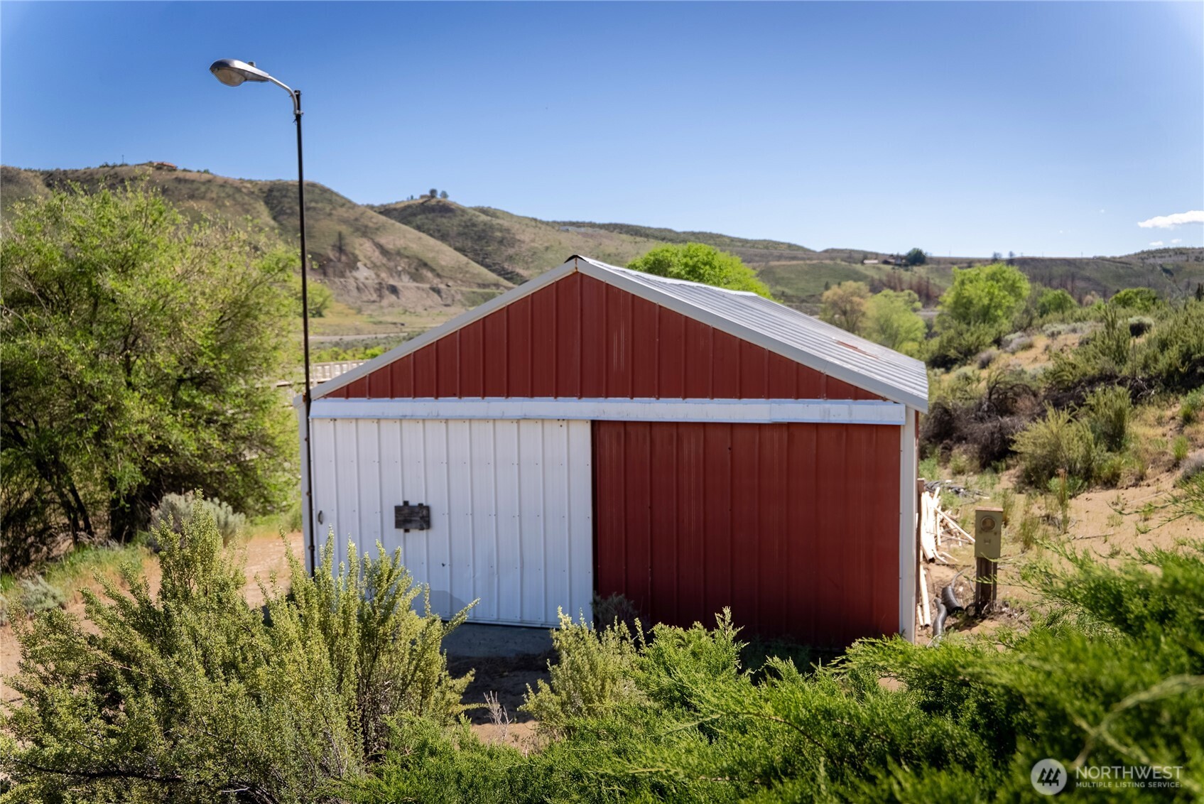 13 Parkway St , Omak, WA 98841