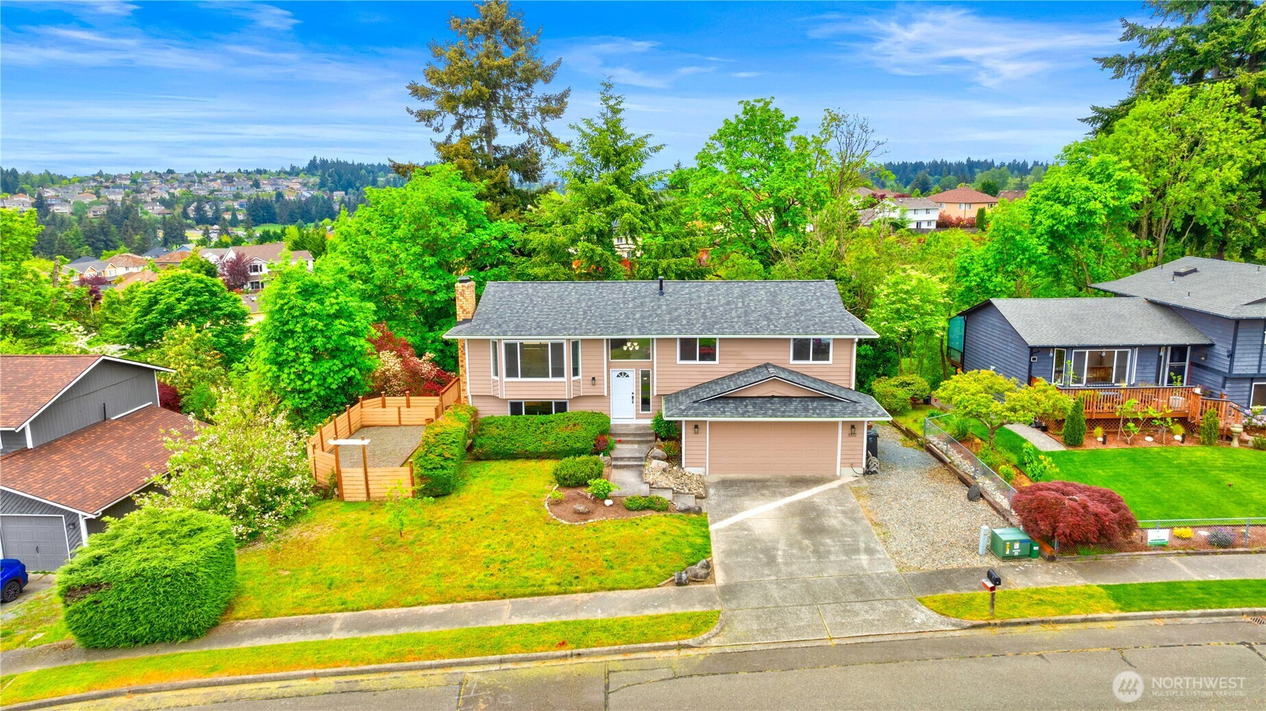 3322 43rd Place NE, Tacoma, WA 98422