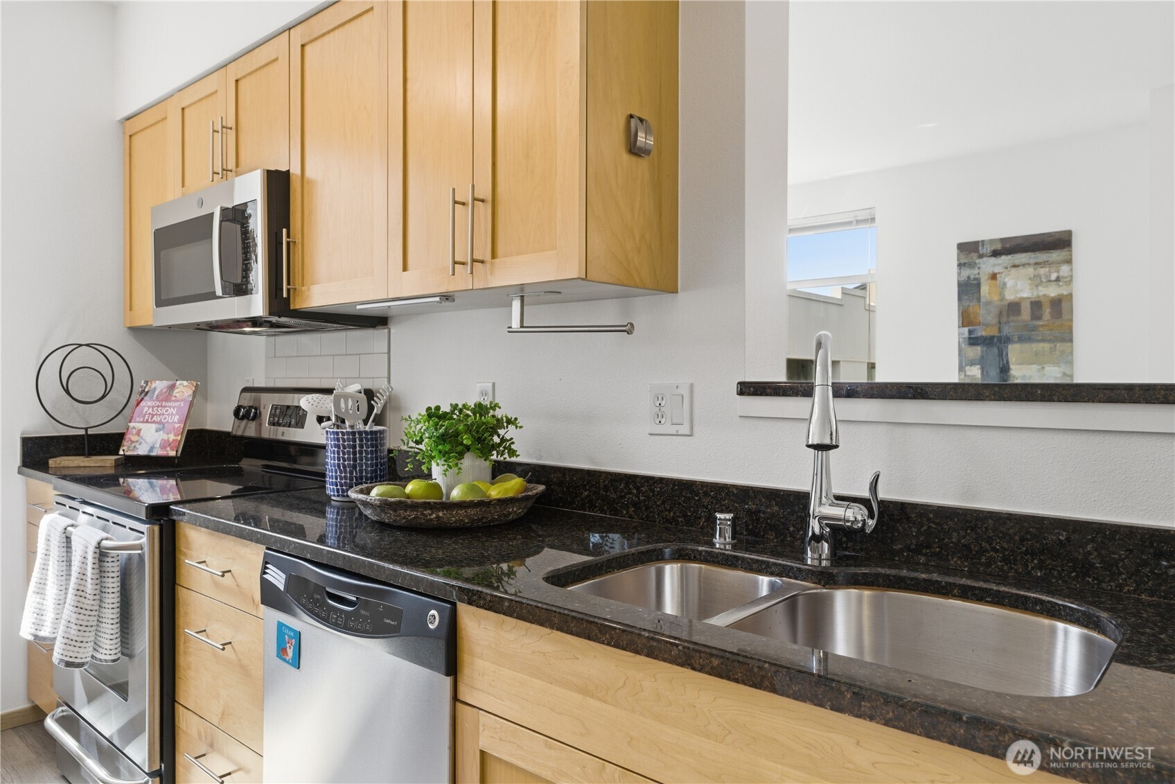 3333 Wallingford Avenue N #203, Seattle, WA 98103-9001