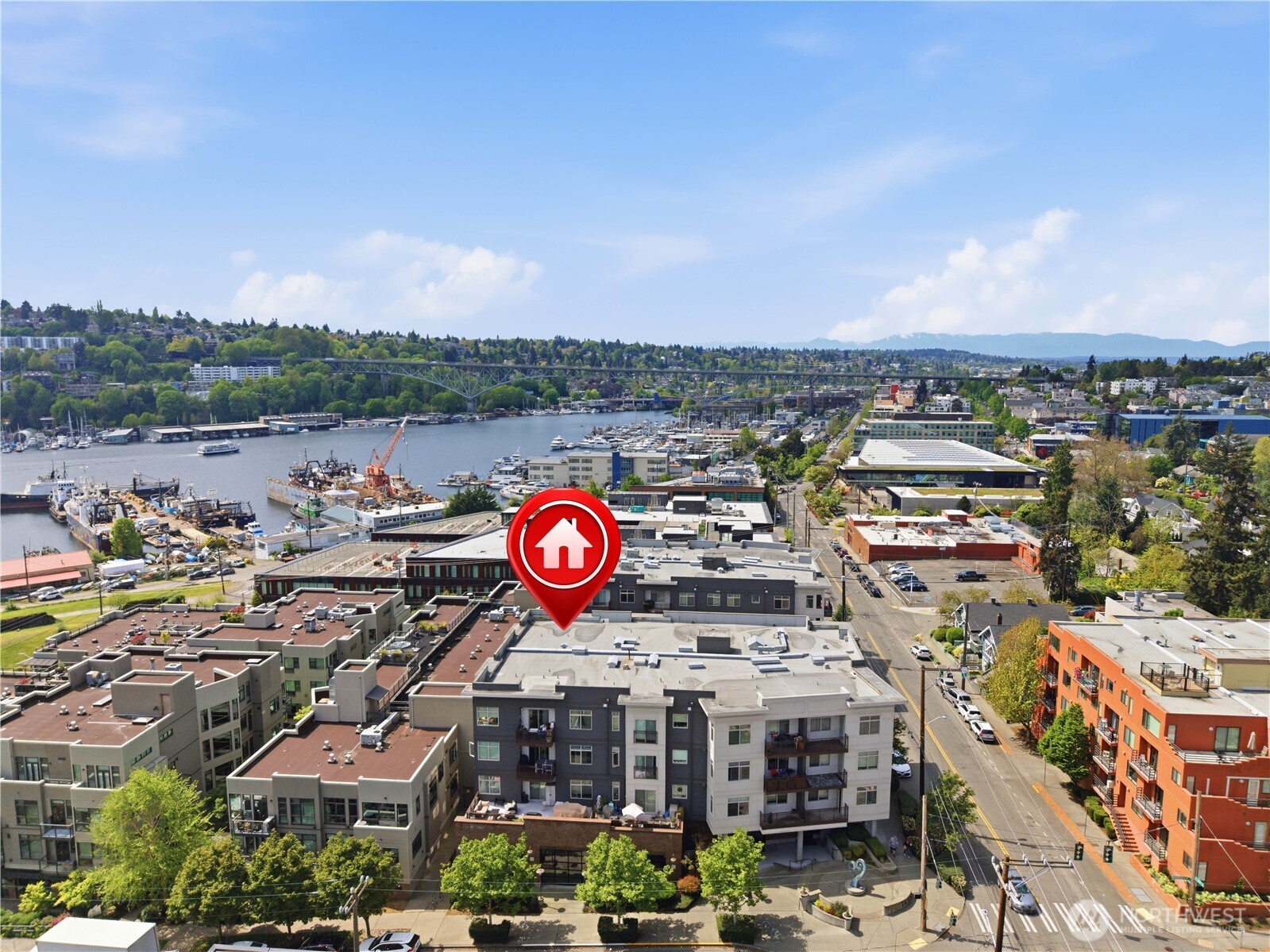 3333 Wallingford Avenue N #203, Seattle, WA 98103-9001