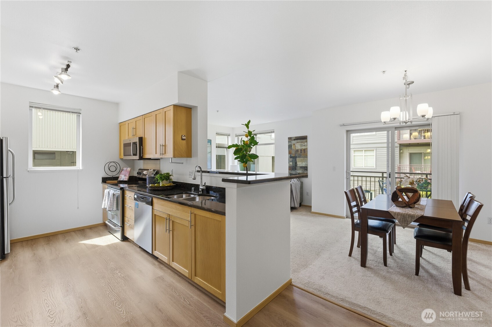 3333 Wallingford Avenue N #203, Seattle, WA 98103-9001