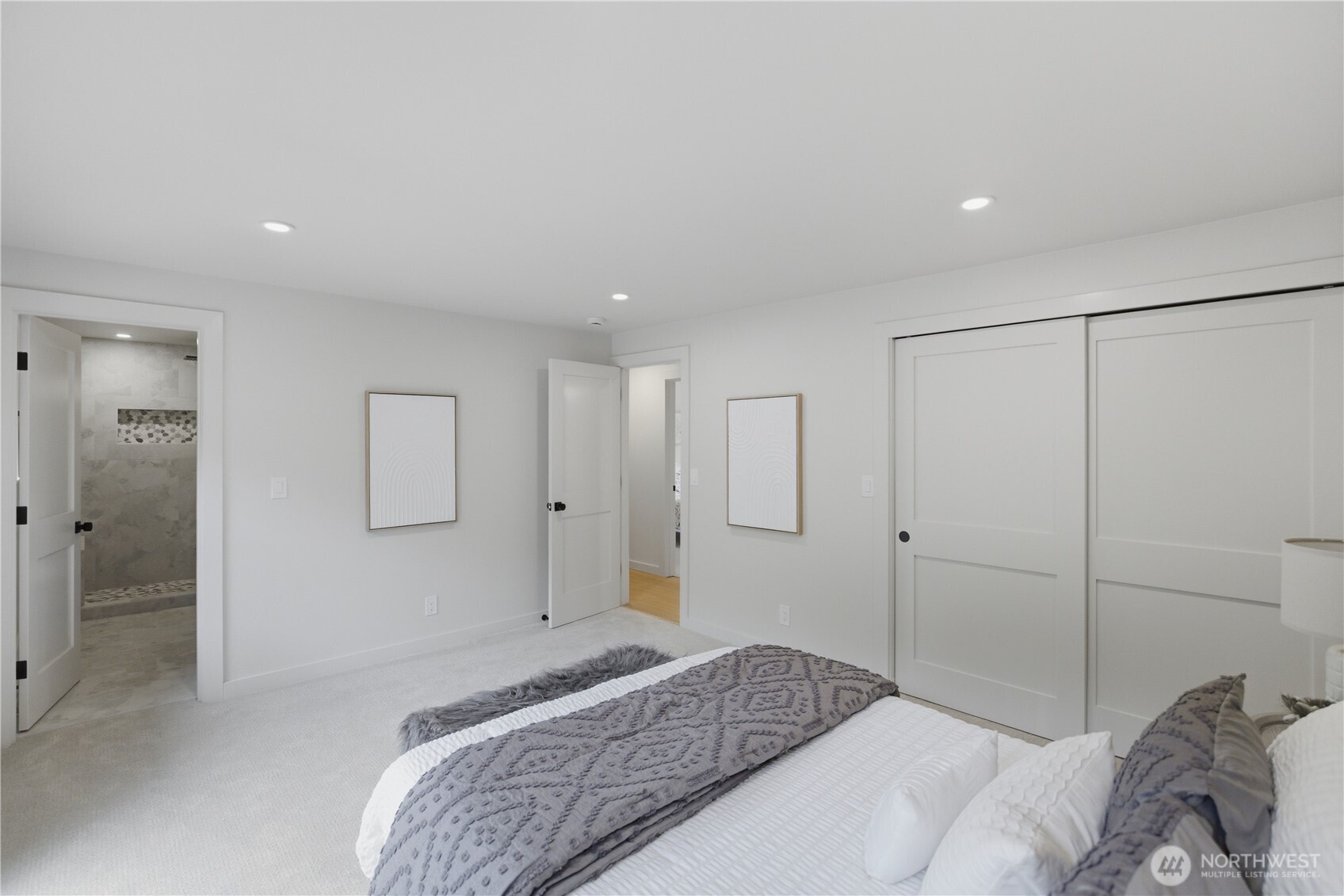 4008 NE 197th Street , Lake Forest Park, WA 98155