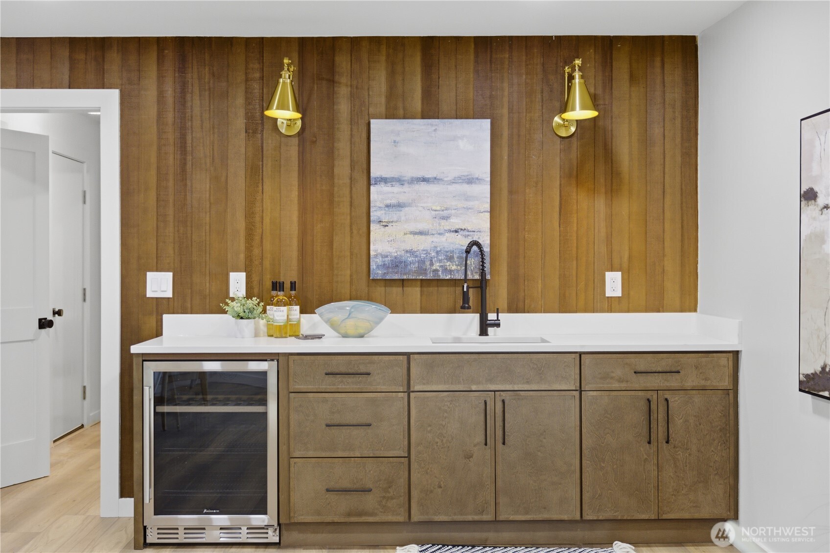 4008 NE 197th Street , Lake Forest Park, WA 98155