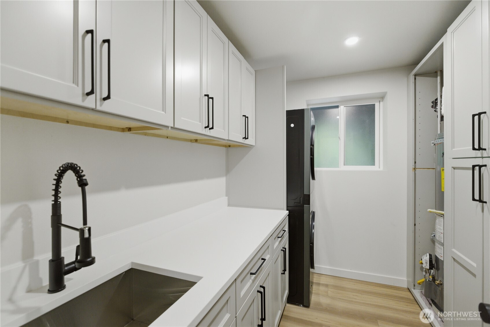 4008 NE 197th Street , Lake Forest Park, WA 98155