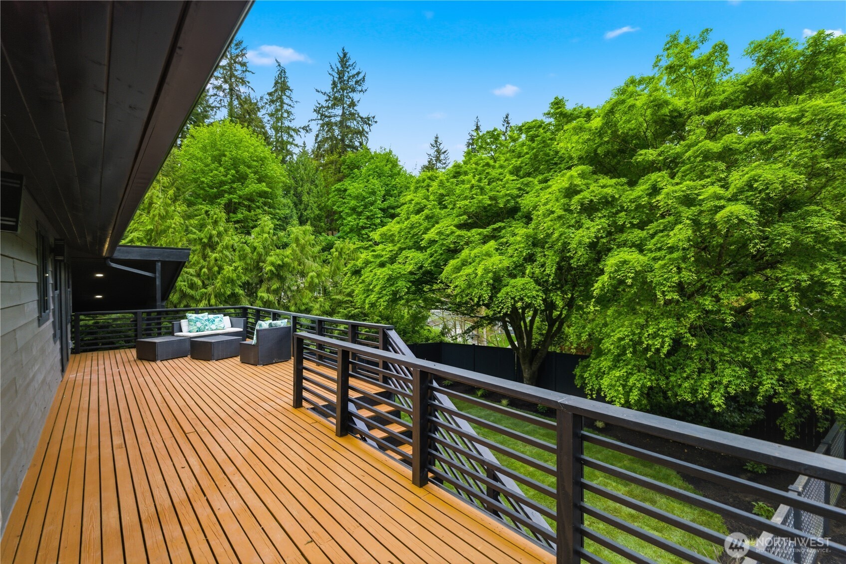4008 NE 197th Street , Lake Forest Park, WA 98155