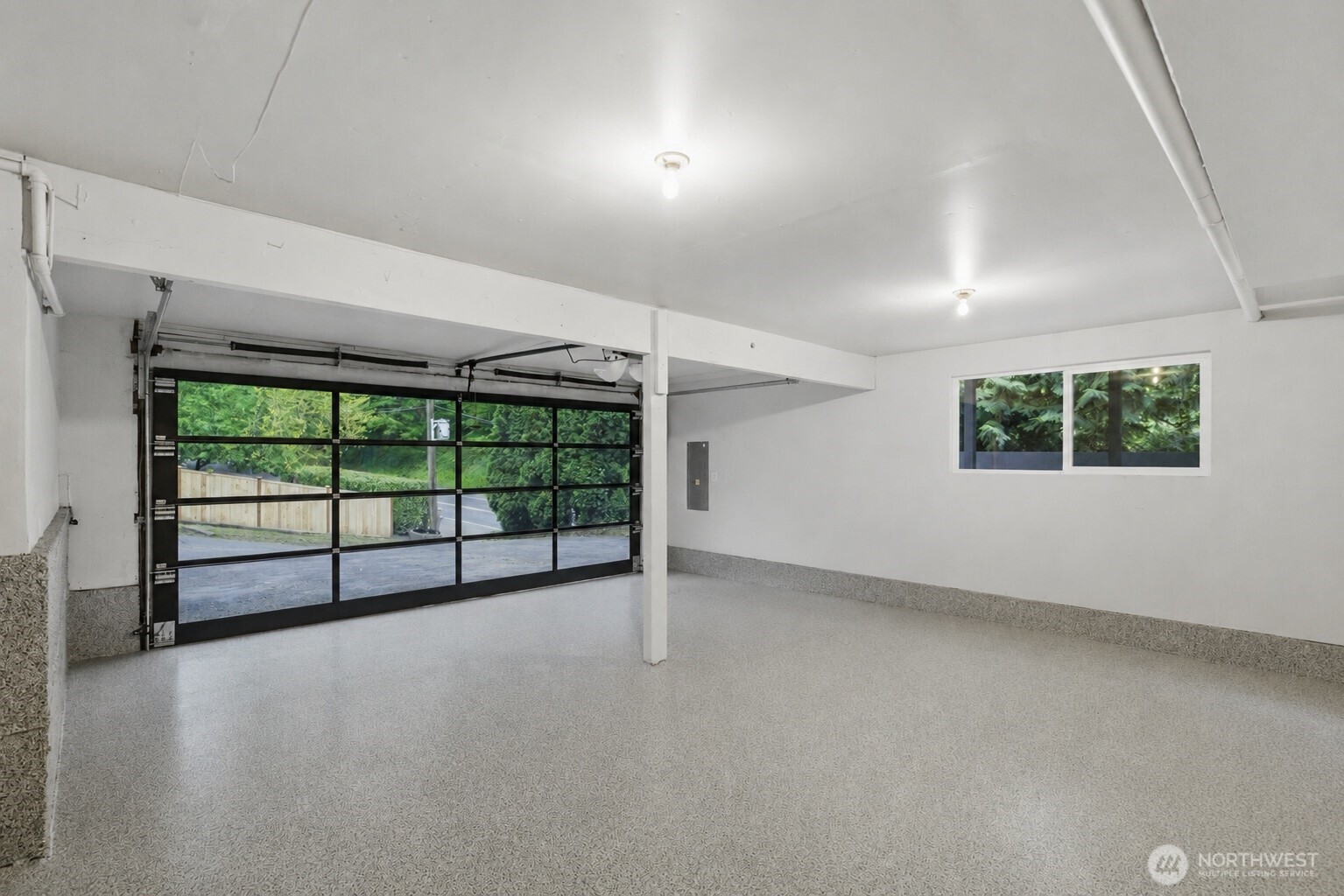 4008 NE 197th Street , Lake Forest Park, WA 98155