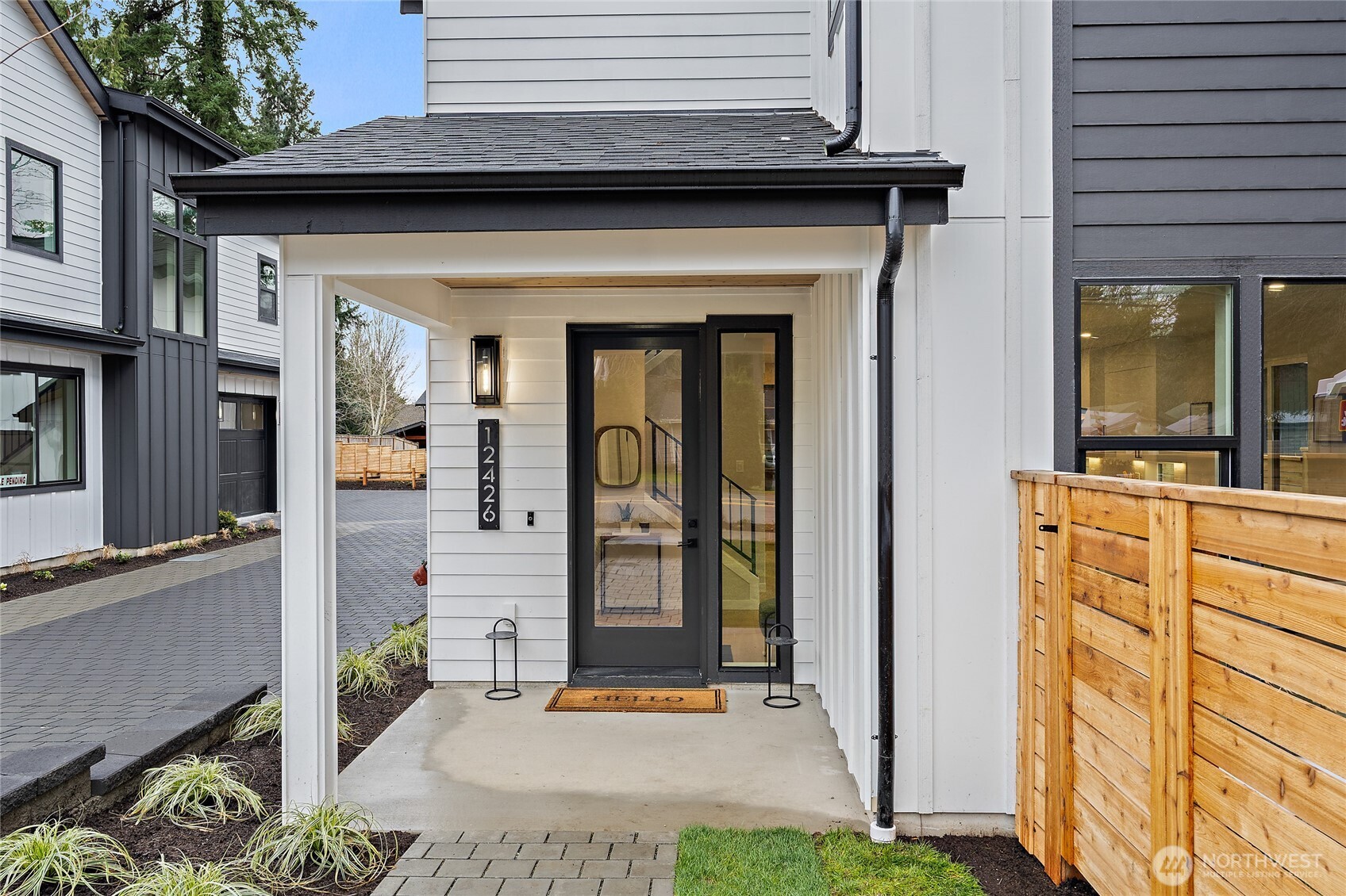 12426 NE 90th Street , Kirkland, WA 98033