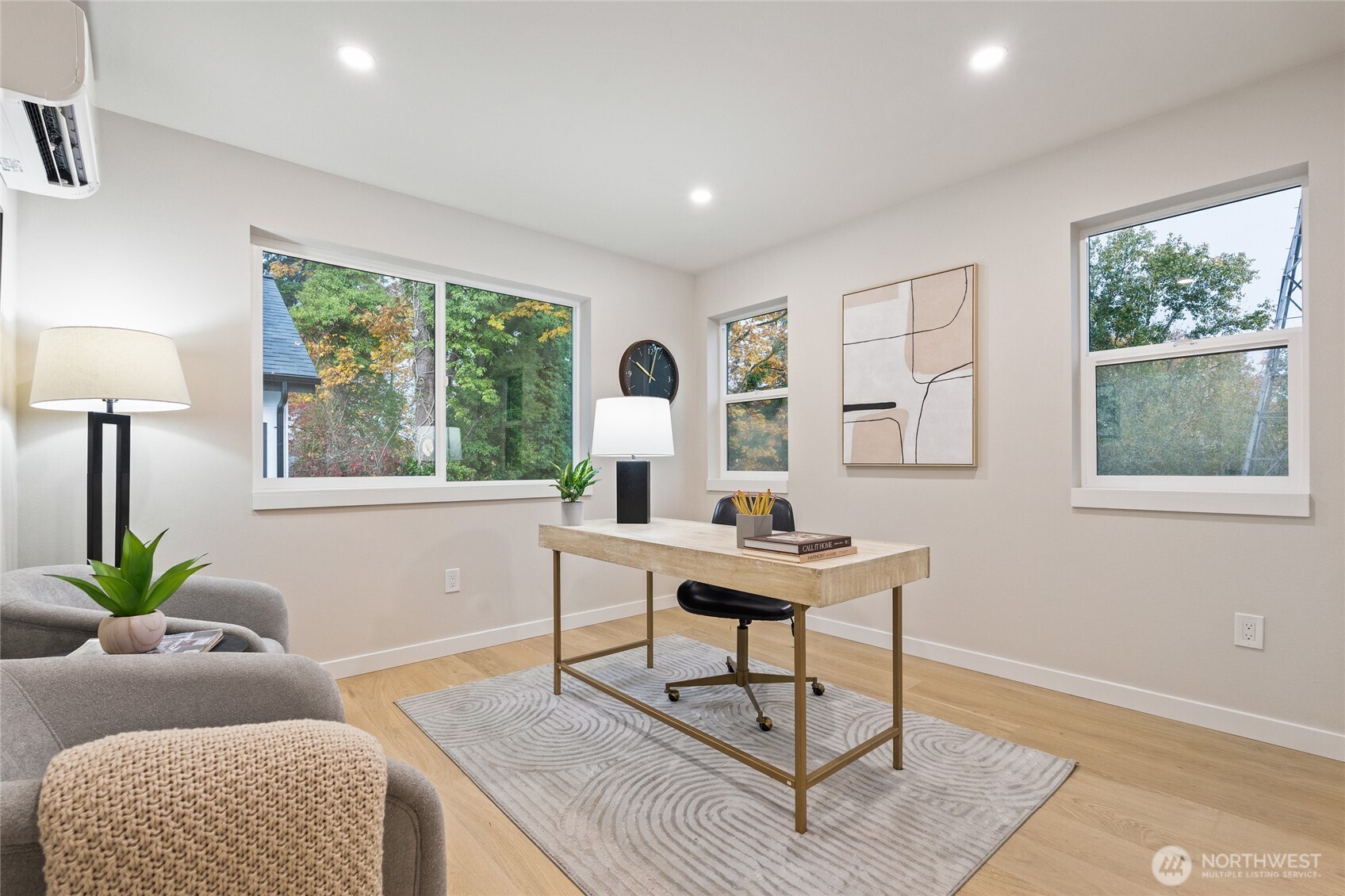 12426 NE 90th Street , Kirkland, WA 98033