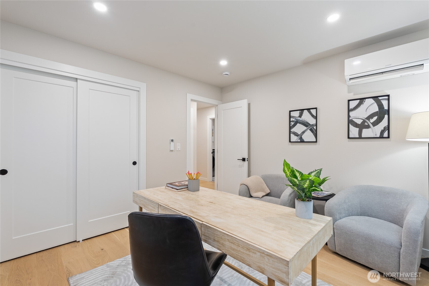 12426 NE 90th Street , Kirkland, WA 98033