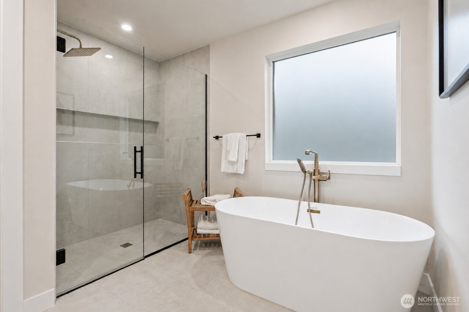 12426 NE 90th Street , Kirkland, WA 98033