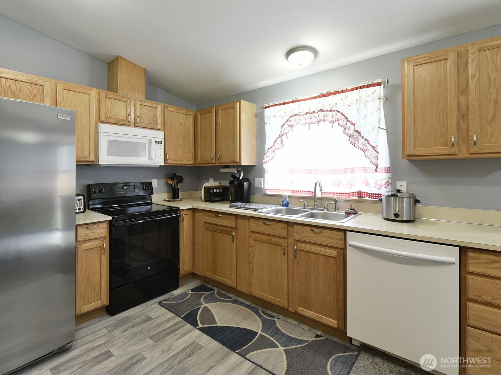 25515 50th Avenue E, Graham, WA 98338