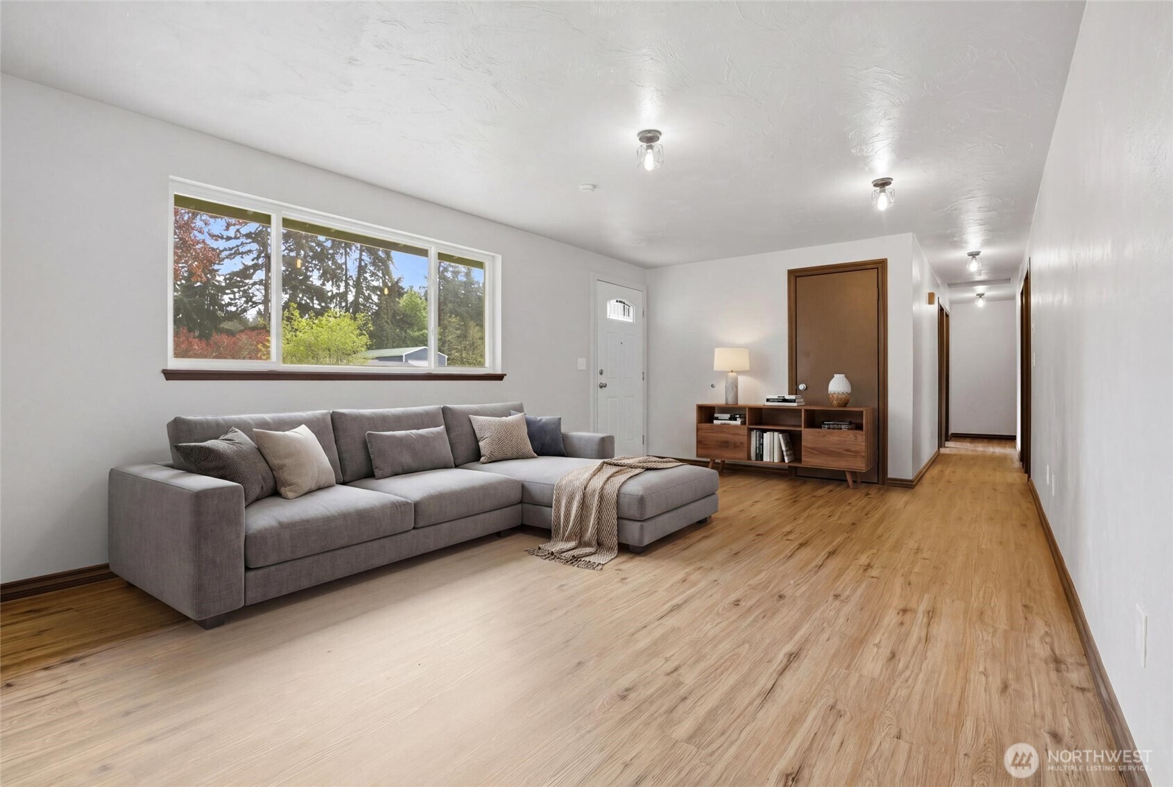 122 Raintree Loop SE, Rainier, WA 98576