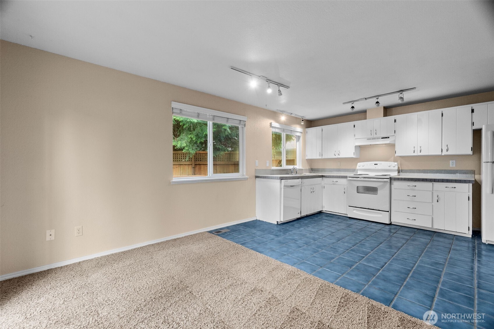 1122 39th Court SE, Tumwater, WA 98501