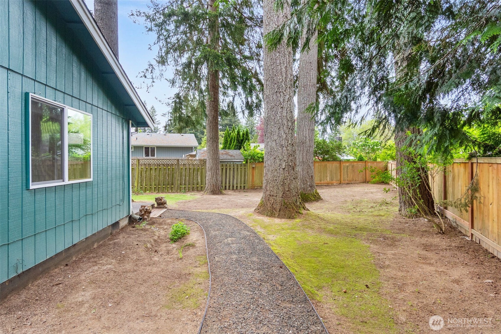 1122 39th Court SE, Tumwater, WA 98501
