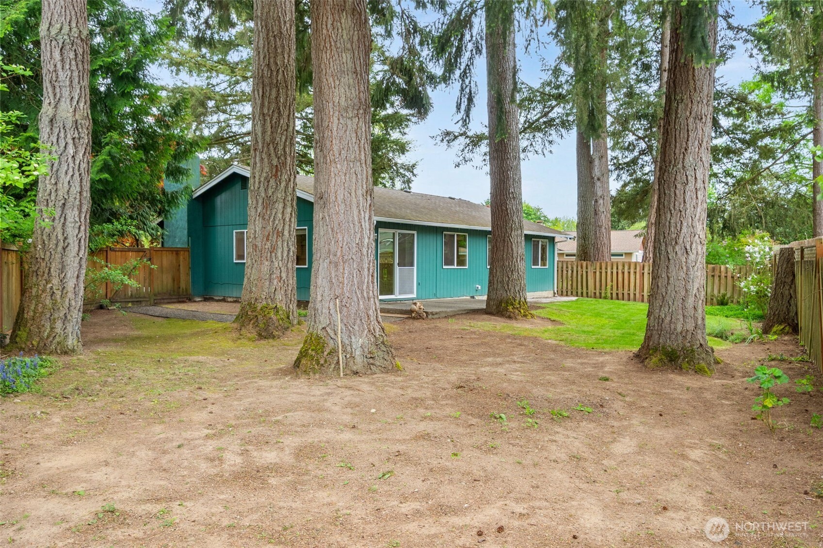 1122 39th Court SE, Tumwater, WA 98501