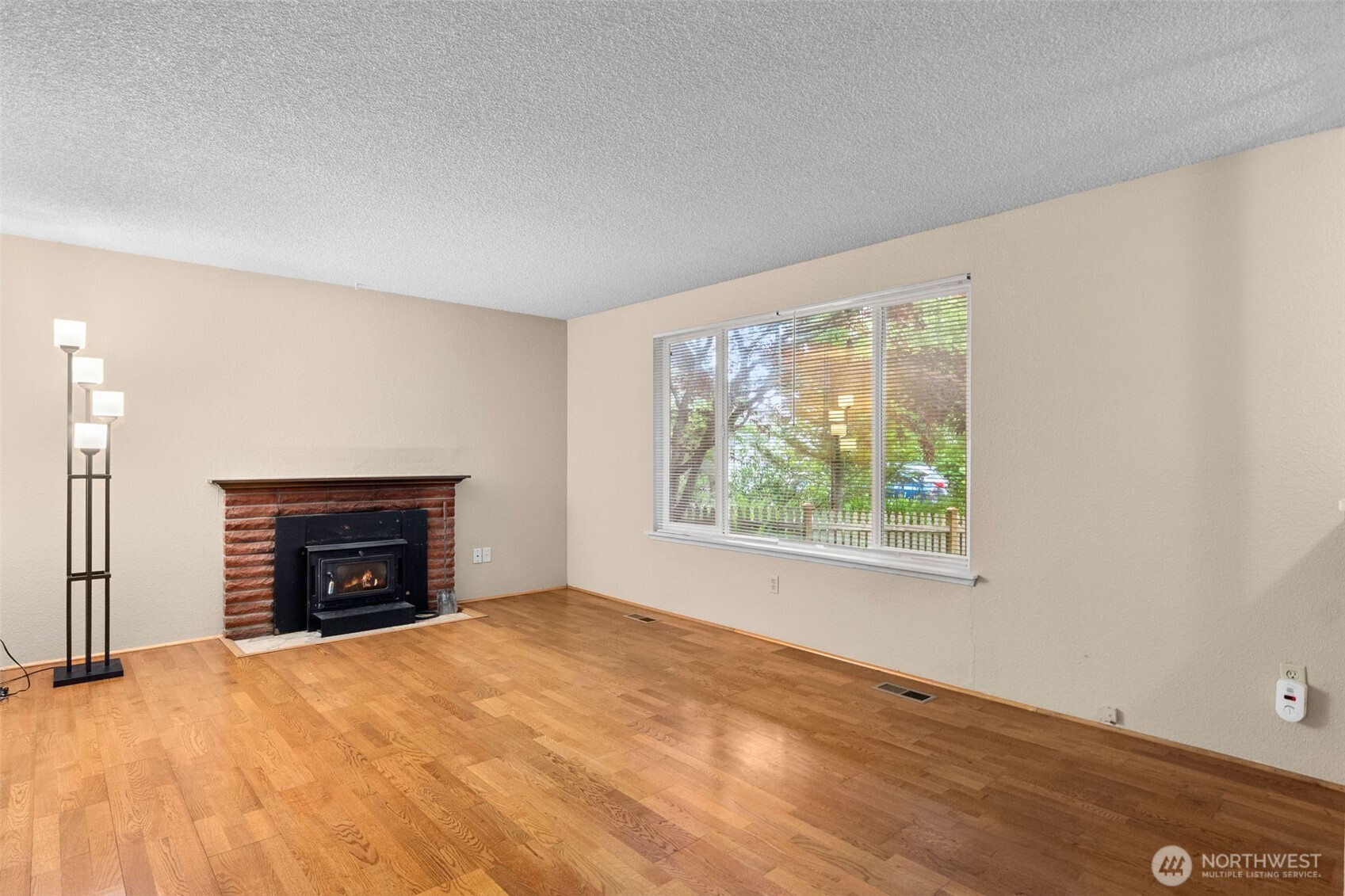 1122 39th Court SE, Tumwater, WA 98501