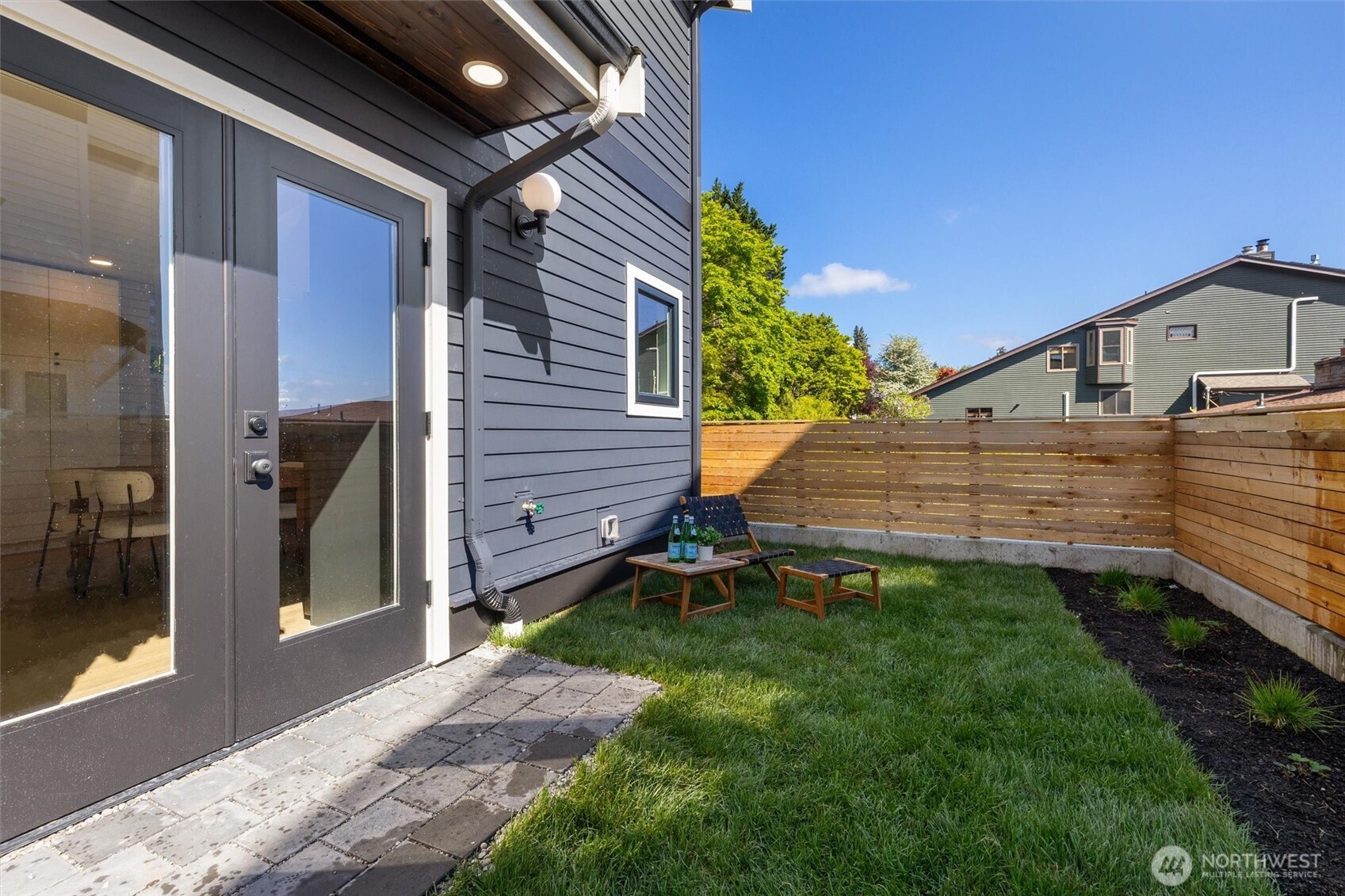 909 32nd Avenue S #C, Seattle, WA 98144