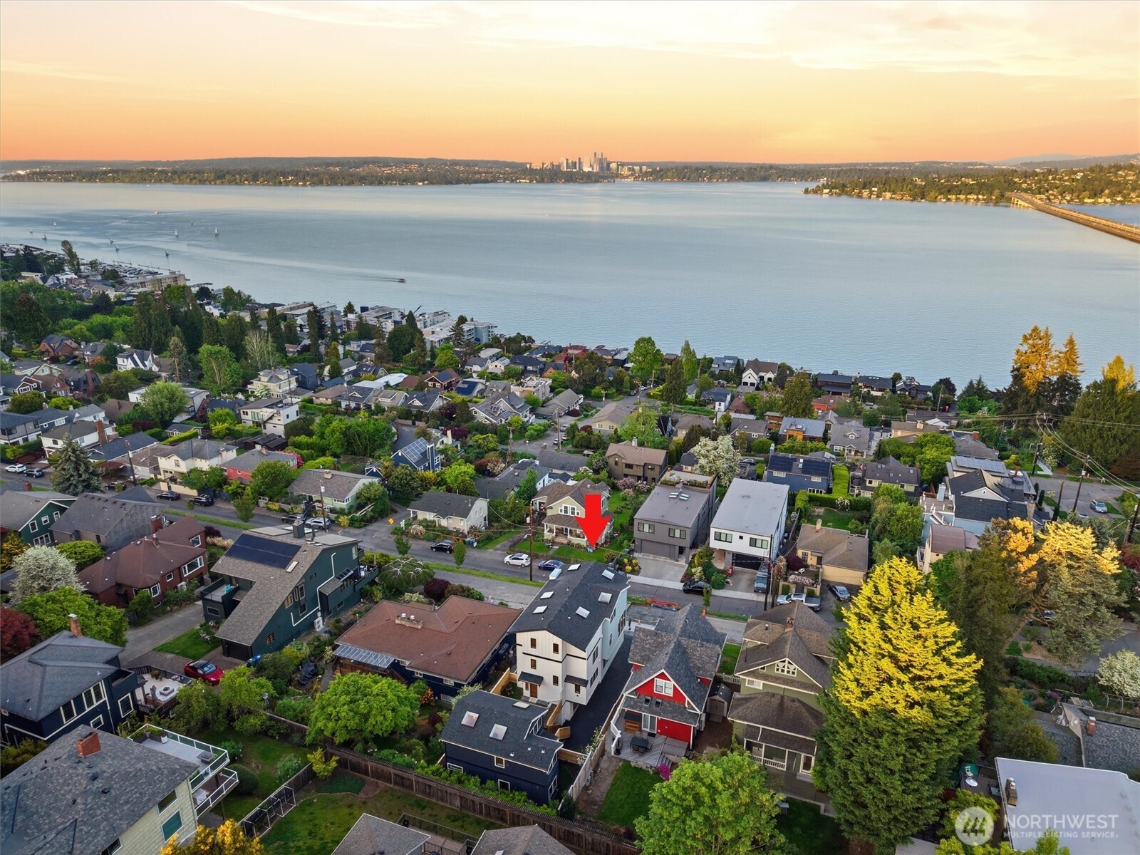 909 32nd Avenue S #C, Seattle, WA 98144