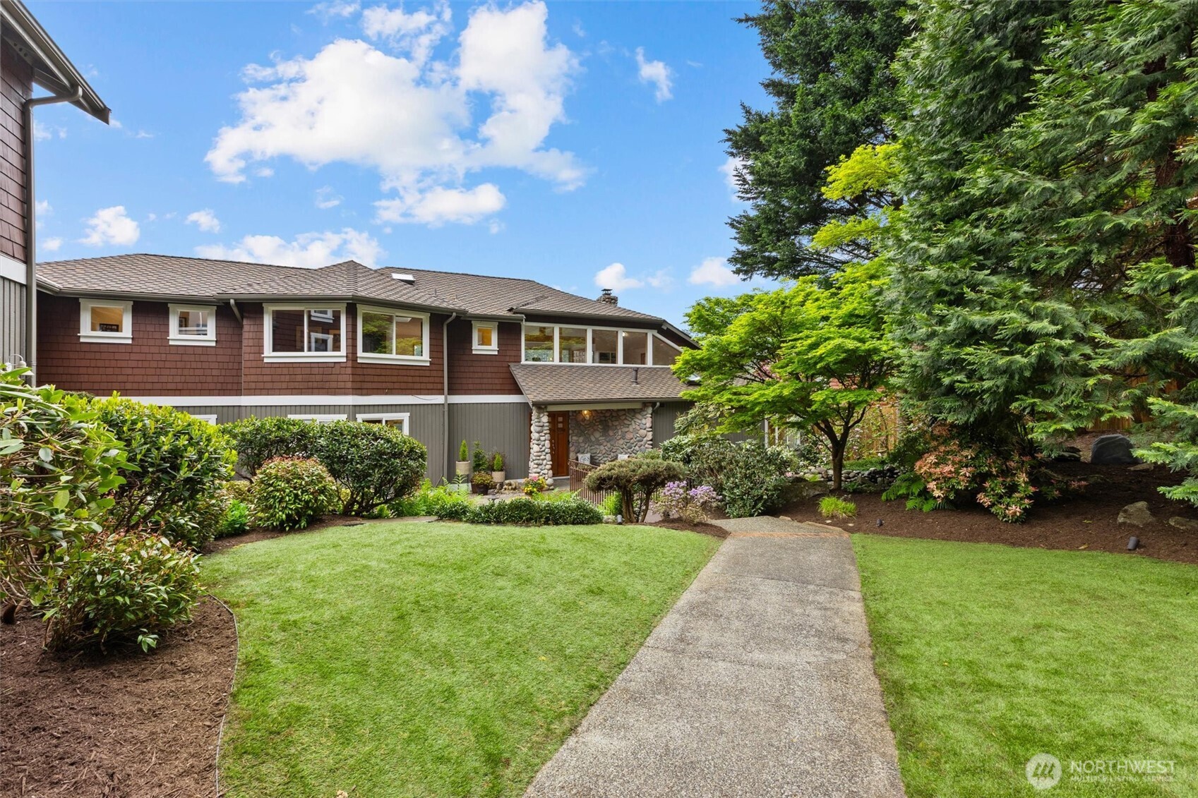 5627 W Flowing Lake Road , Snohomish, WA 98290