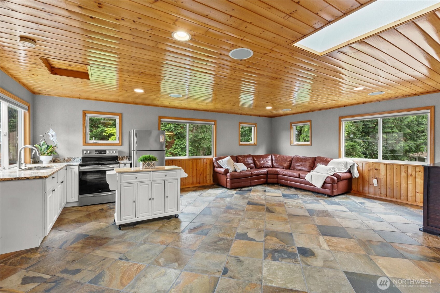 5627 W Flowing Lake Road , Snohomish, WA 98290