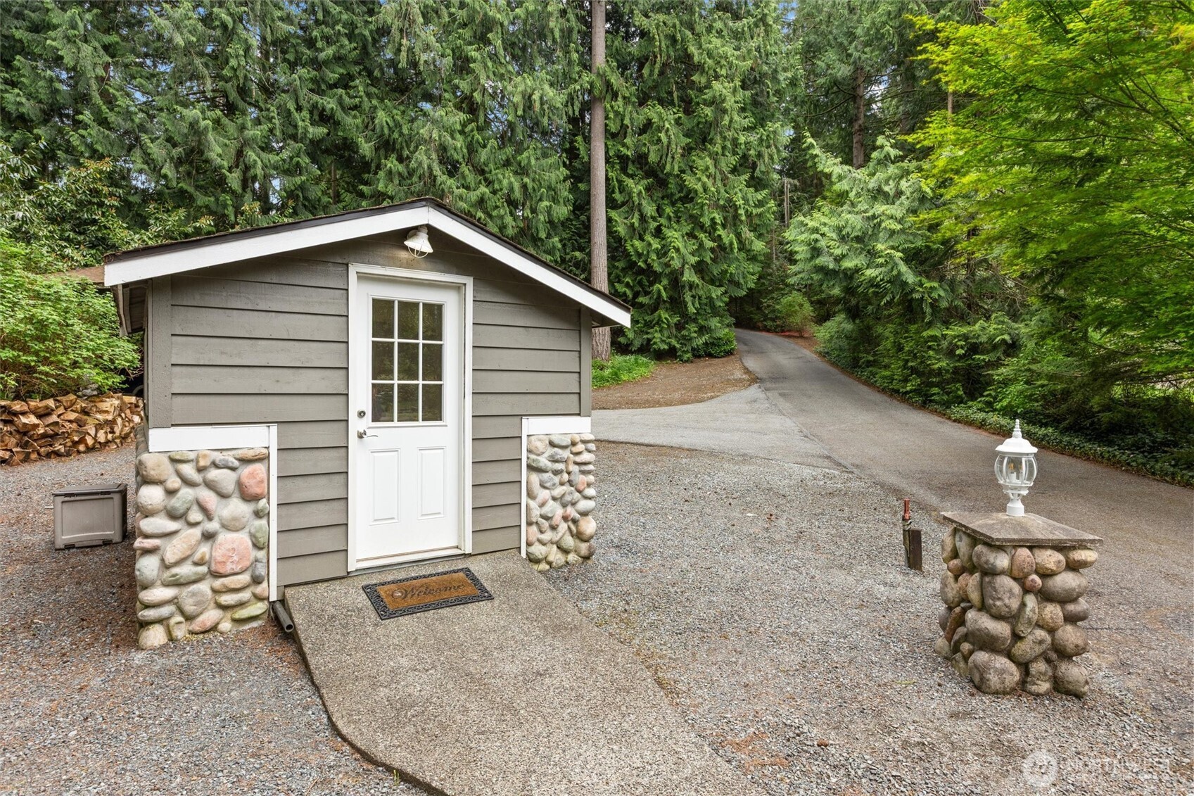 5627 W Flowing Lake Road , Snohomish, WA 98290