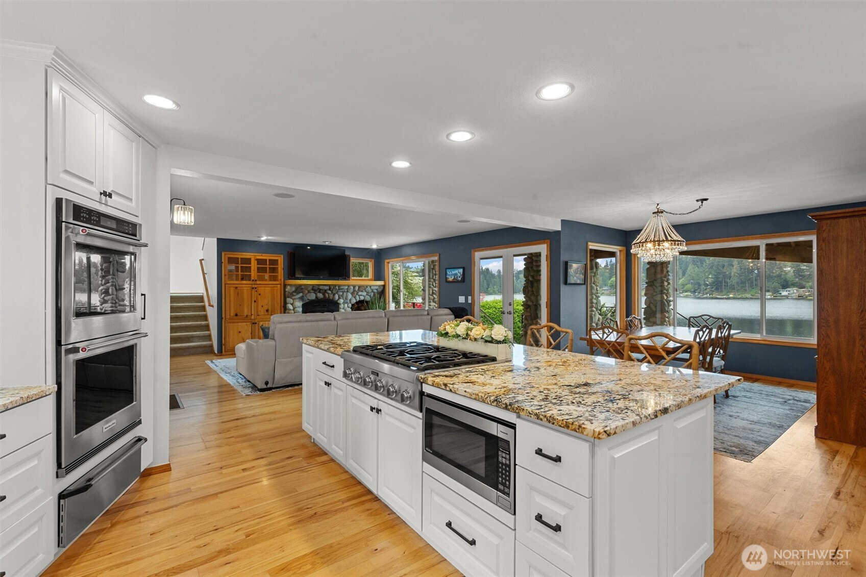 5627 W Flowing Lake Road , Snohomish, WA 98290