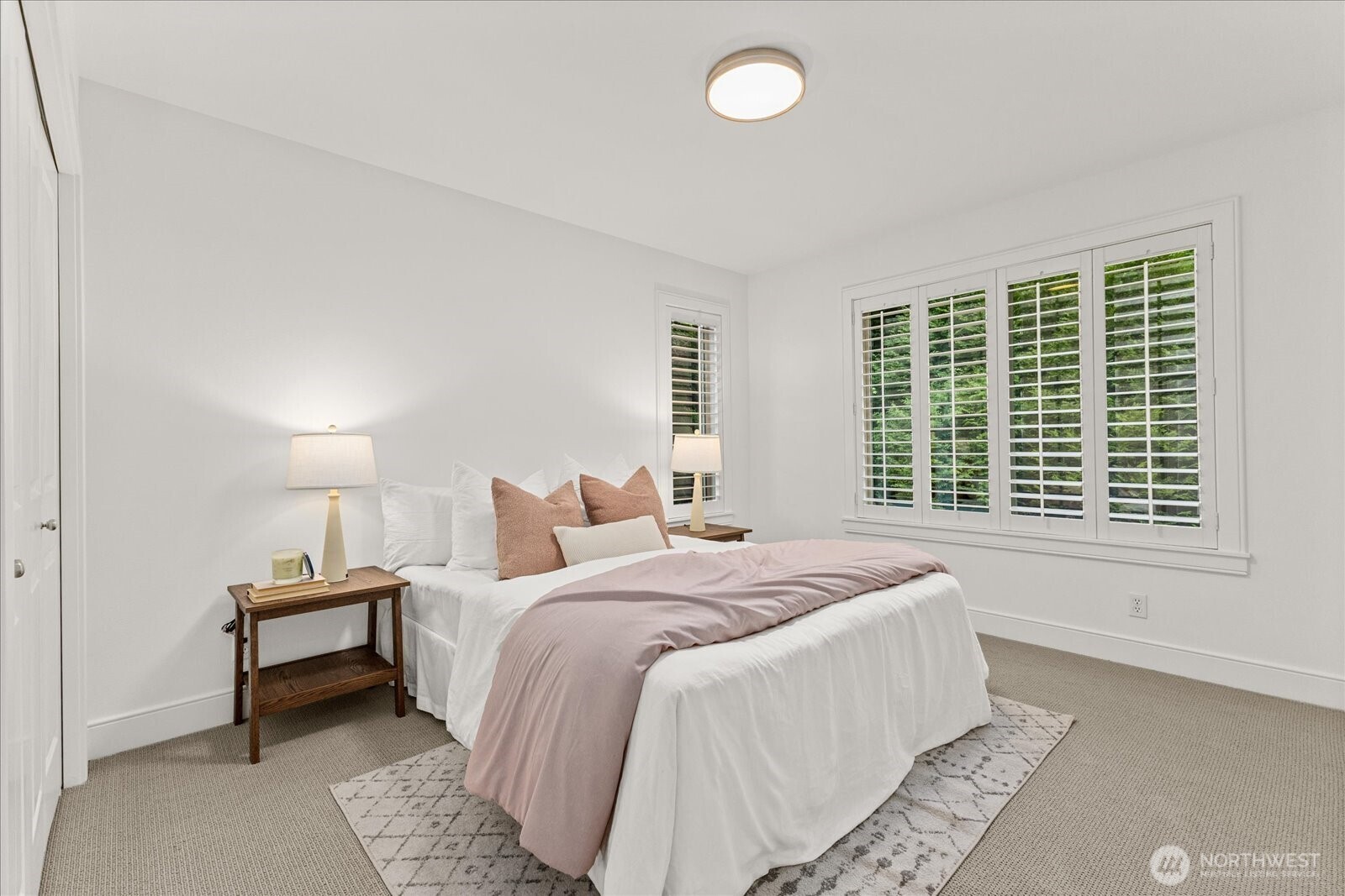 423 Sky Country Way NW, Issaquah, WA 98027