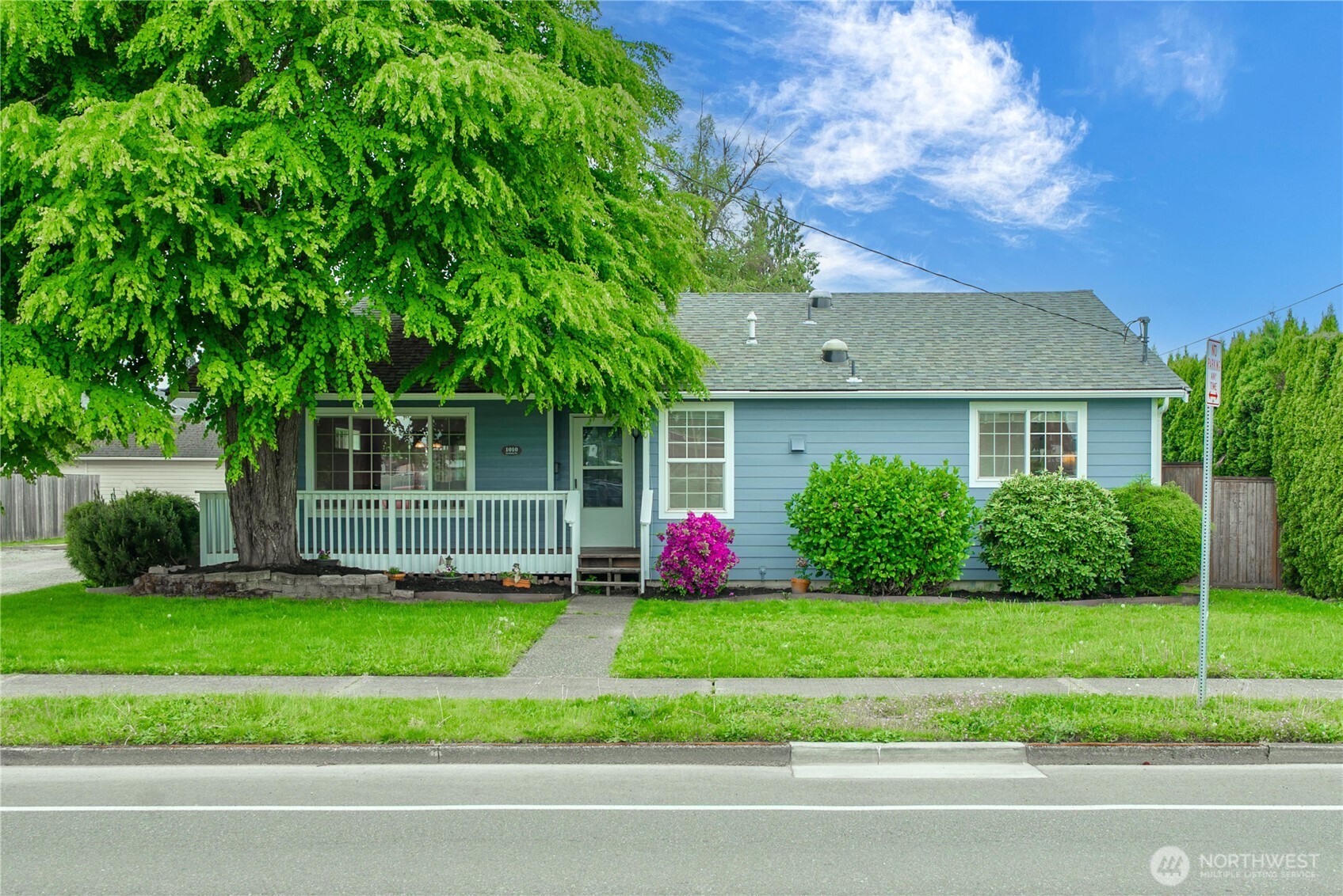 1010 Academy Street , Sumner, WA 98390-1450