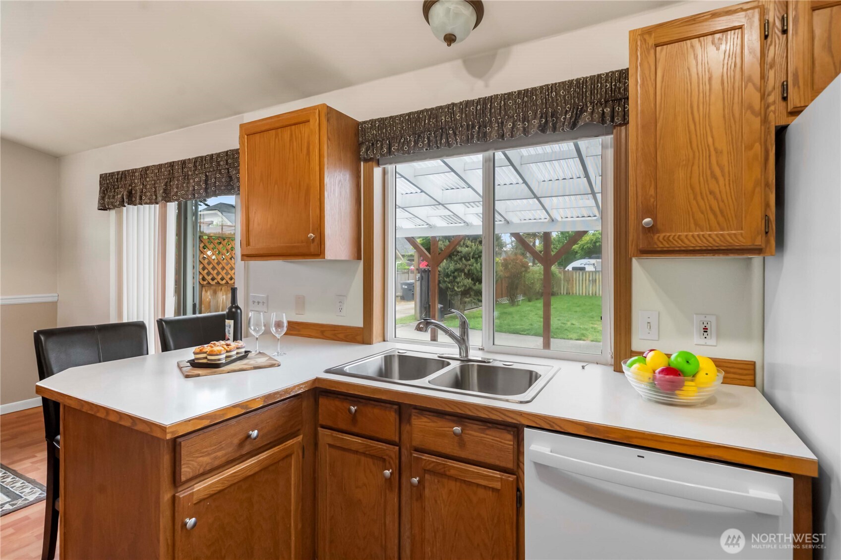 1010 Academy Street , Sumner, WA 98390-1450