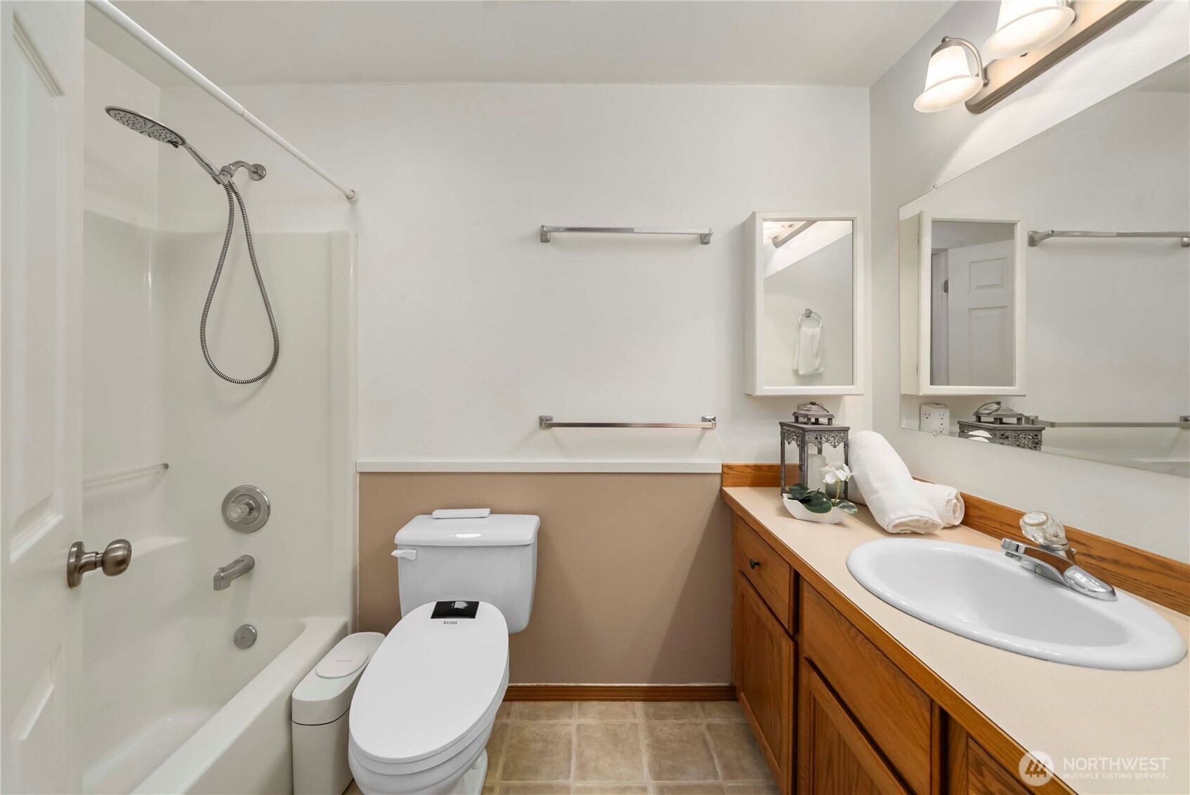 1010 Academy Street , Sumner, WA 98390-1450