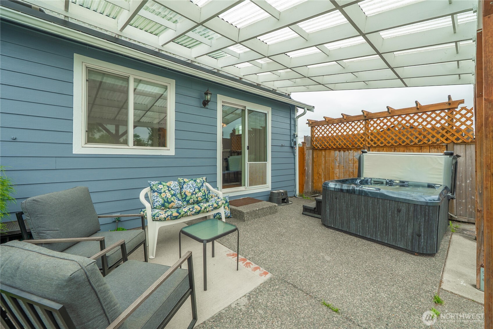 1010 Academy Street , Sumner, WA 98390-1450