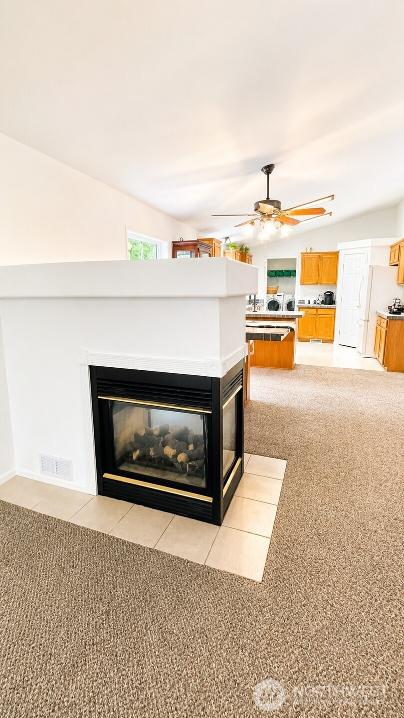 71 E Richardson Road , Belfair, WA 98528