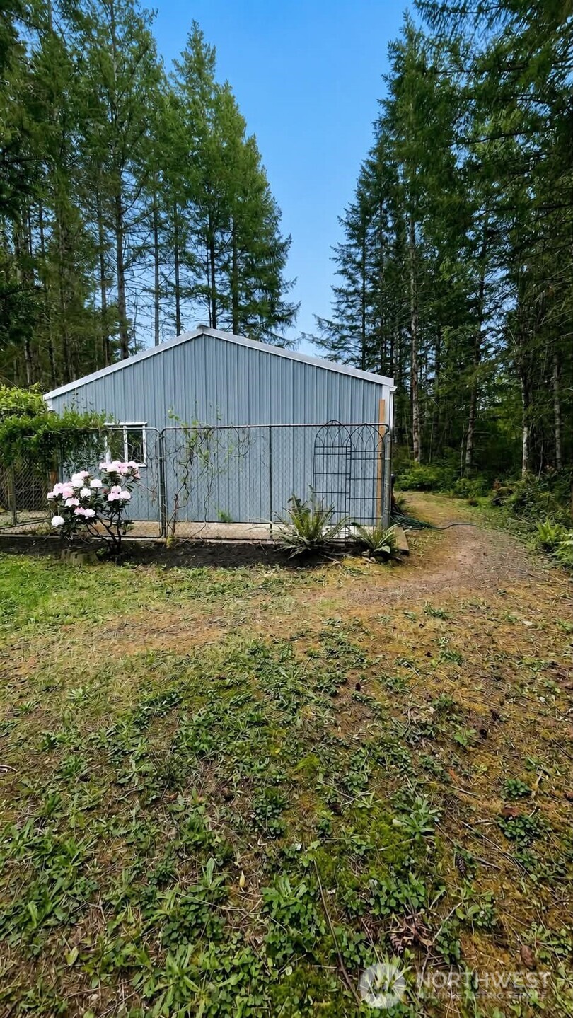71 E Richardson Road , Belfair, WA 98528