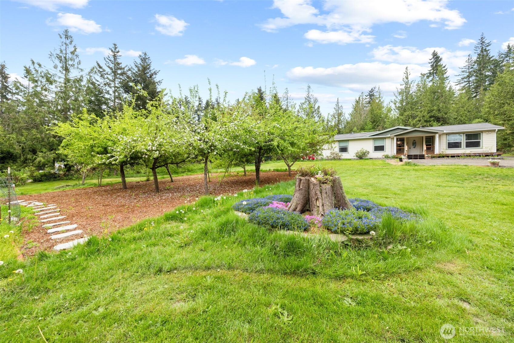 434 John Jacobs Road , Port Angeles, WA 98362