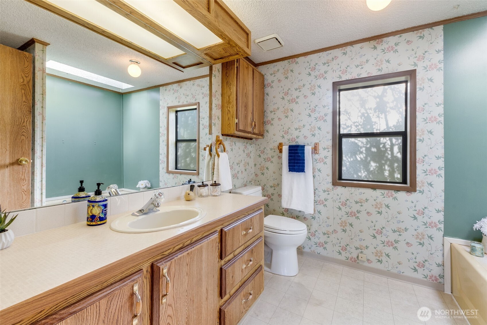 803 E 82nd Street Ct #14, Tacoma, WA 98404