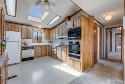803 E 82nd Street Ct #14, Tacoma, WA 98404 - Photo 4
