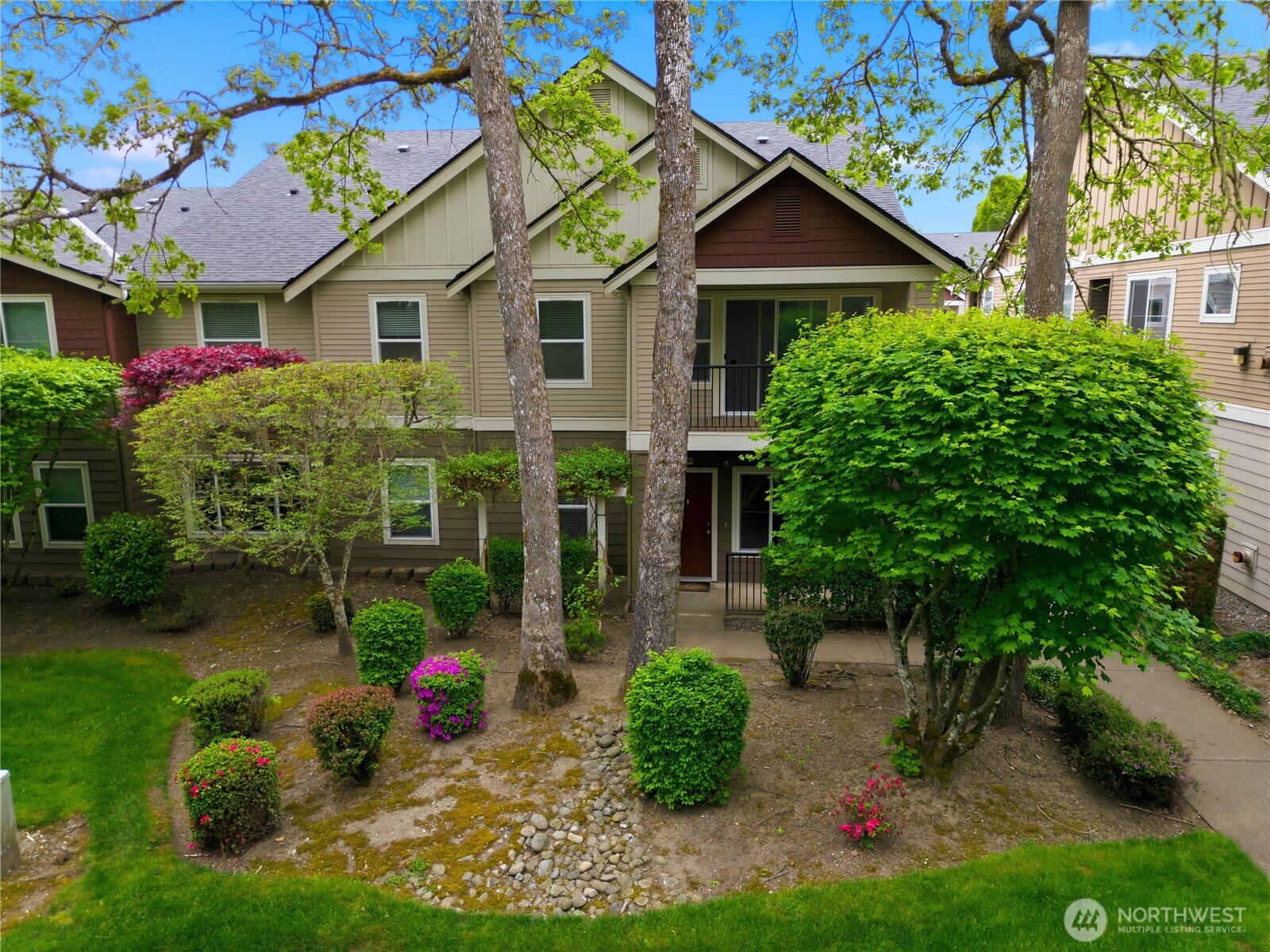 2131 Hammond Ave #D9, Dupont, WA 98327