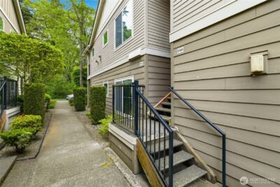 2131 Hammond Ave #D9, Dupont, WA 98327 - Photo 12