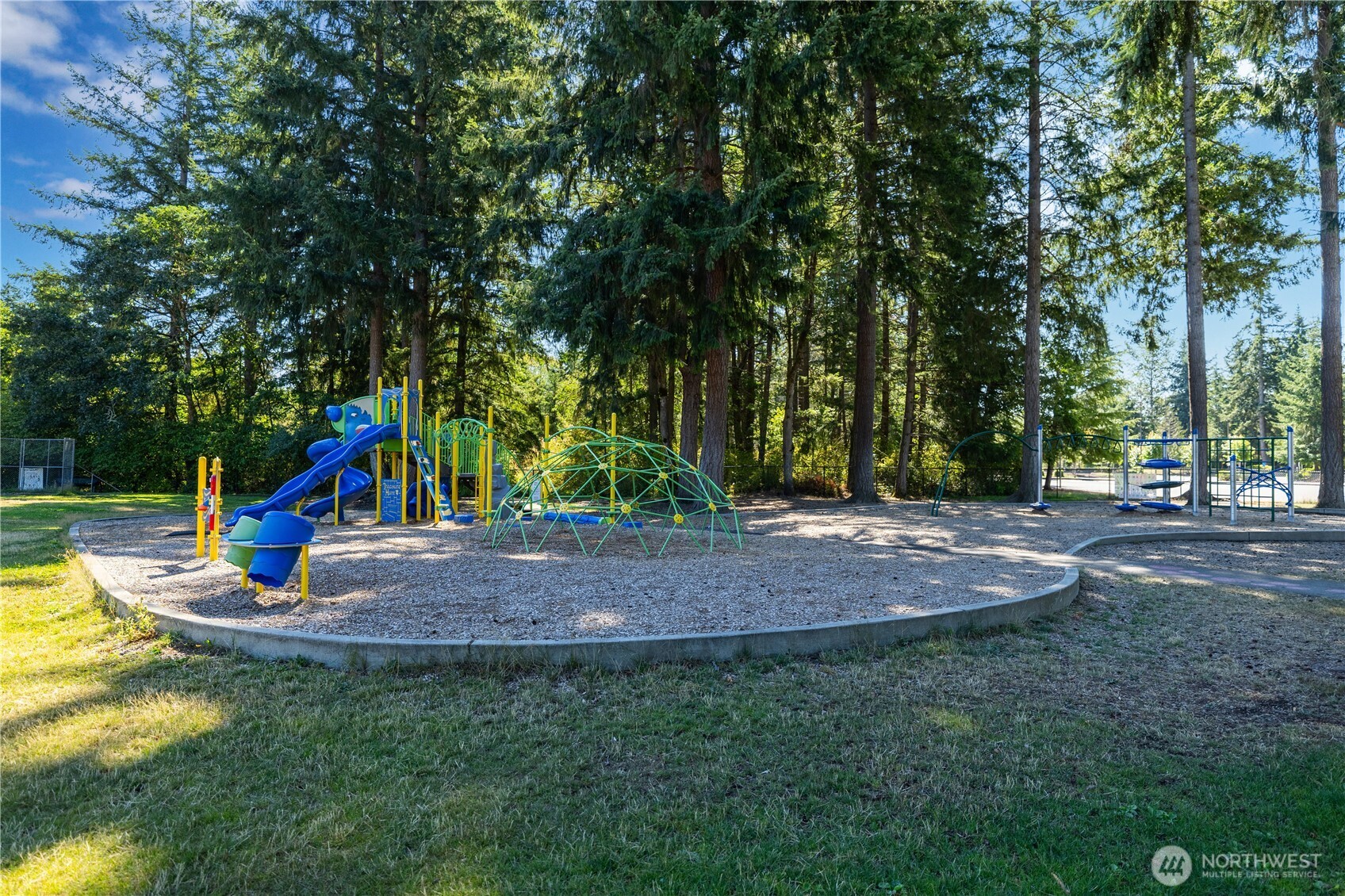 2131 Hammond Ave #D9, Dupont, WA 98327