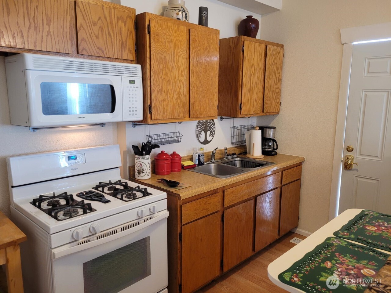 1215 Burwell Street , Bremerton, WA 98337